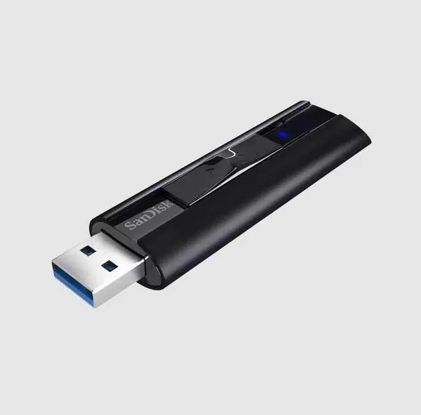 USB памет SanDisk Extreme PRO USB 3.2 Solid State Flash Drive, 128GB, Черен, SD-USB-CZ880-128G-G46