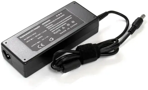 Заряднo за лаптоп Toshiba, 120W/15V/8.0A, букса - 6.3mm 3.0mm